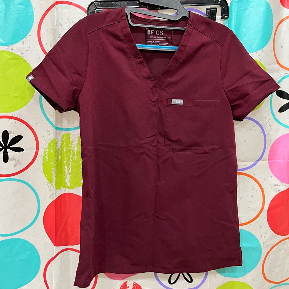 burgundy figs scrubs set